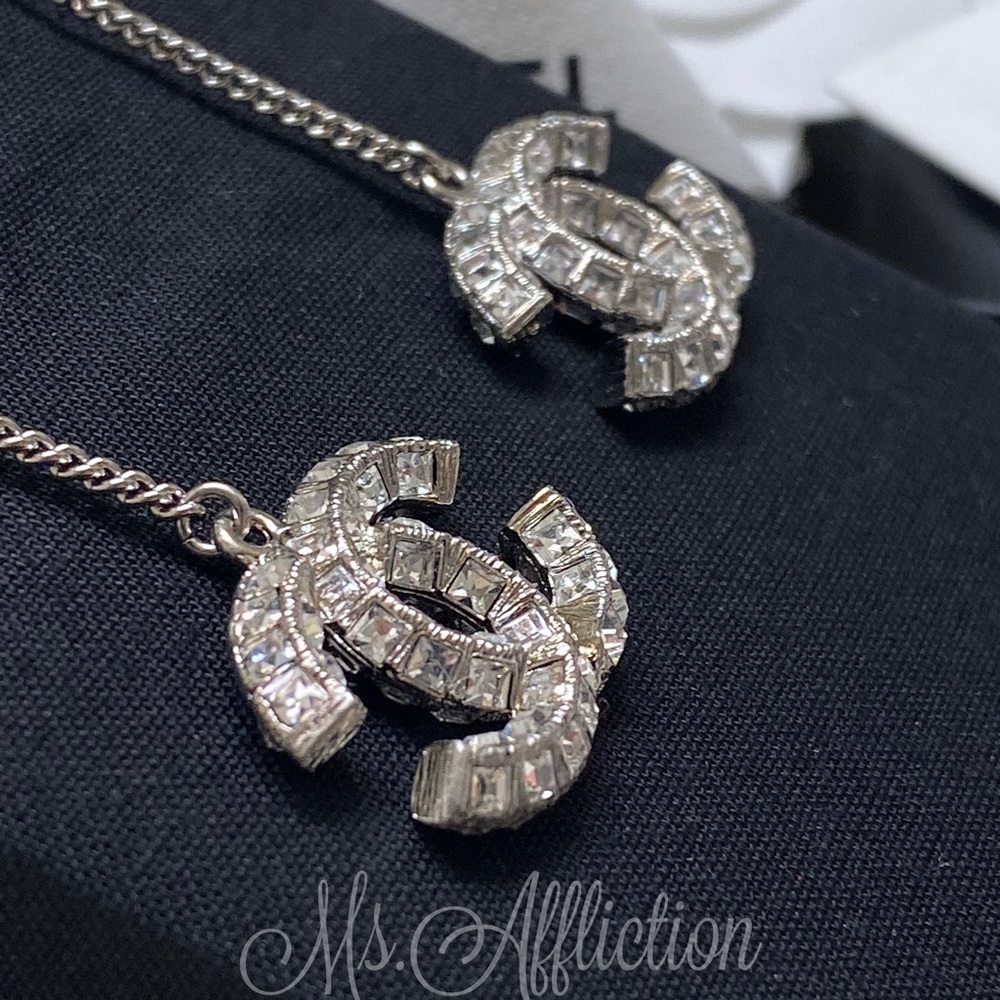 CHANEL 🖤NEW🖤 Authentic Crystal Double Sided Crystal Strass CC Silver Earrings - Picture 6 of 8